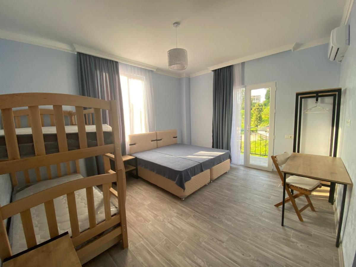 Kemo House Hotel บาทูมิ ภายนอก รูปภาพ